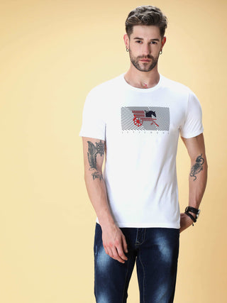 All White Crew Neck T-Shirt shop online at Estilocus. This pure cotton printed T-shirt is a stylish go-to for laidback days. Cut in a comfy regular fit. • 100% Cotton knitted interlock 190GSM• Bio washed fabric• Round neck T-shirt • Half sleeve • Suits to