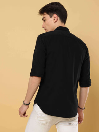 Black Twill Solid Cargo full sleeve Shirt shop online at Estilocus. • 100% premium cotton• Full-sleeve solid shirt• Cut and sew placket• Regular collar• Double button round cuff's.• Double pocket with flap.• Finest embroidery on sleeve and front panel• Cu