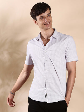 White purple mini check casual half sleeve shirt shop online at Estilocus. • Half-sleeve check shirt• Cut and sew placket• Regular collar• Single pocket with logo embroidery• Curved hemline• Finest quality sewing• Machine wash care• Suitable to wear with