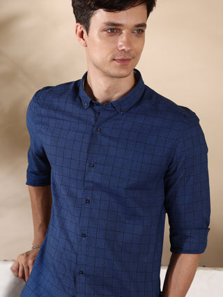 Checkmate Blue Semi Casual Shirt shop online at Estilocus. • Full-sleeve check shirt• Cut and sew placket• Regular collar• Double button square cuff.• Curved hemline• Finest quality sewing• Machine wash care• Suitable to wear with all types of bottoms• Ma