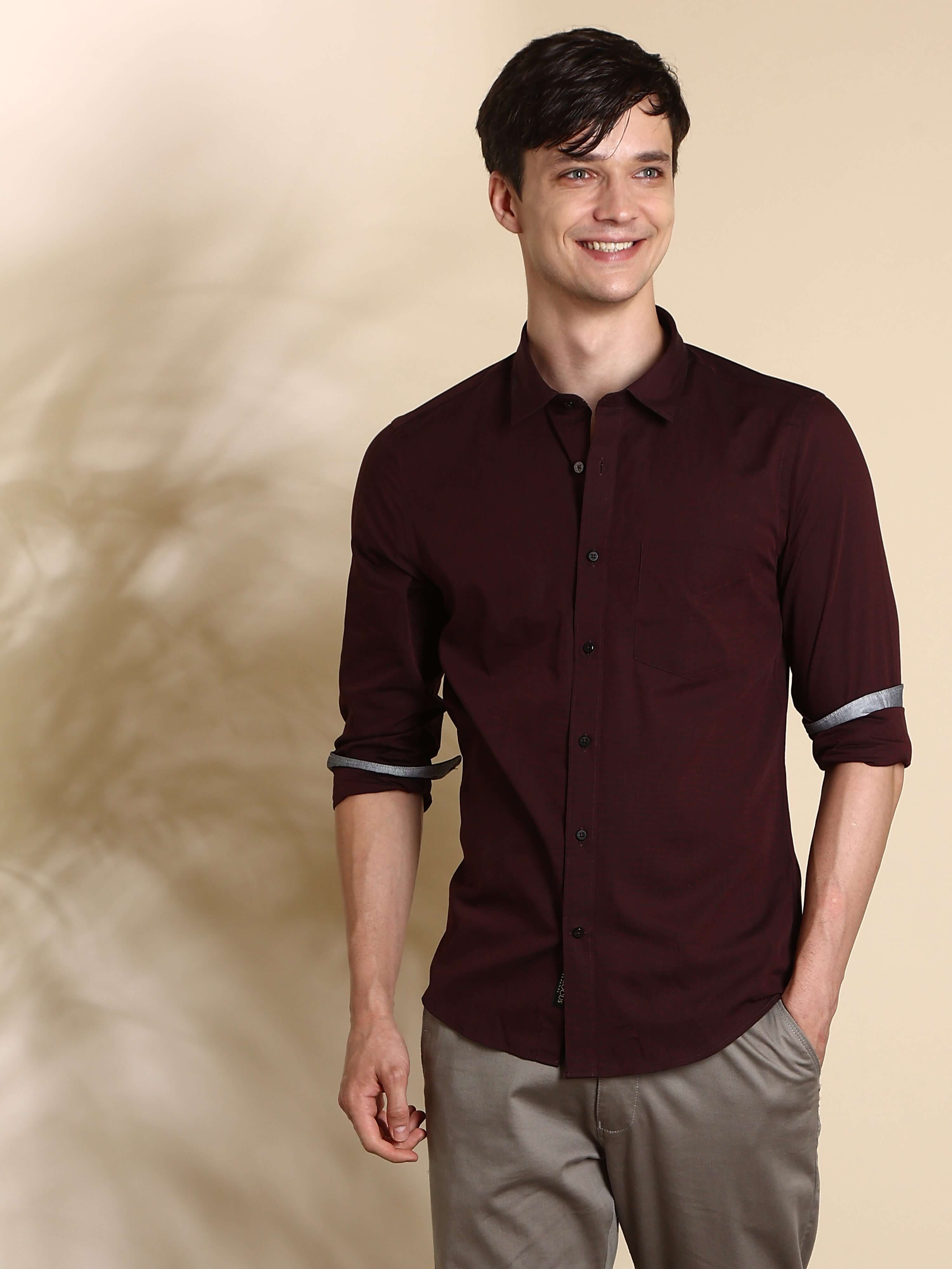 Maroon Solid Casual Full Sleeves Shirt shop online at Estilocus. • 100% premium cotton• Full-sleeve solid shirt• Cut and sew placket• Regular collar• Double button round cuff's.• Double pocket with fine logo embroidery• Cut and sew front panel with high-q