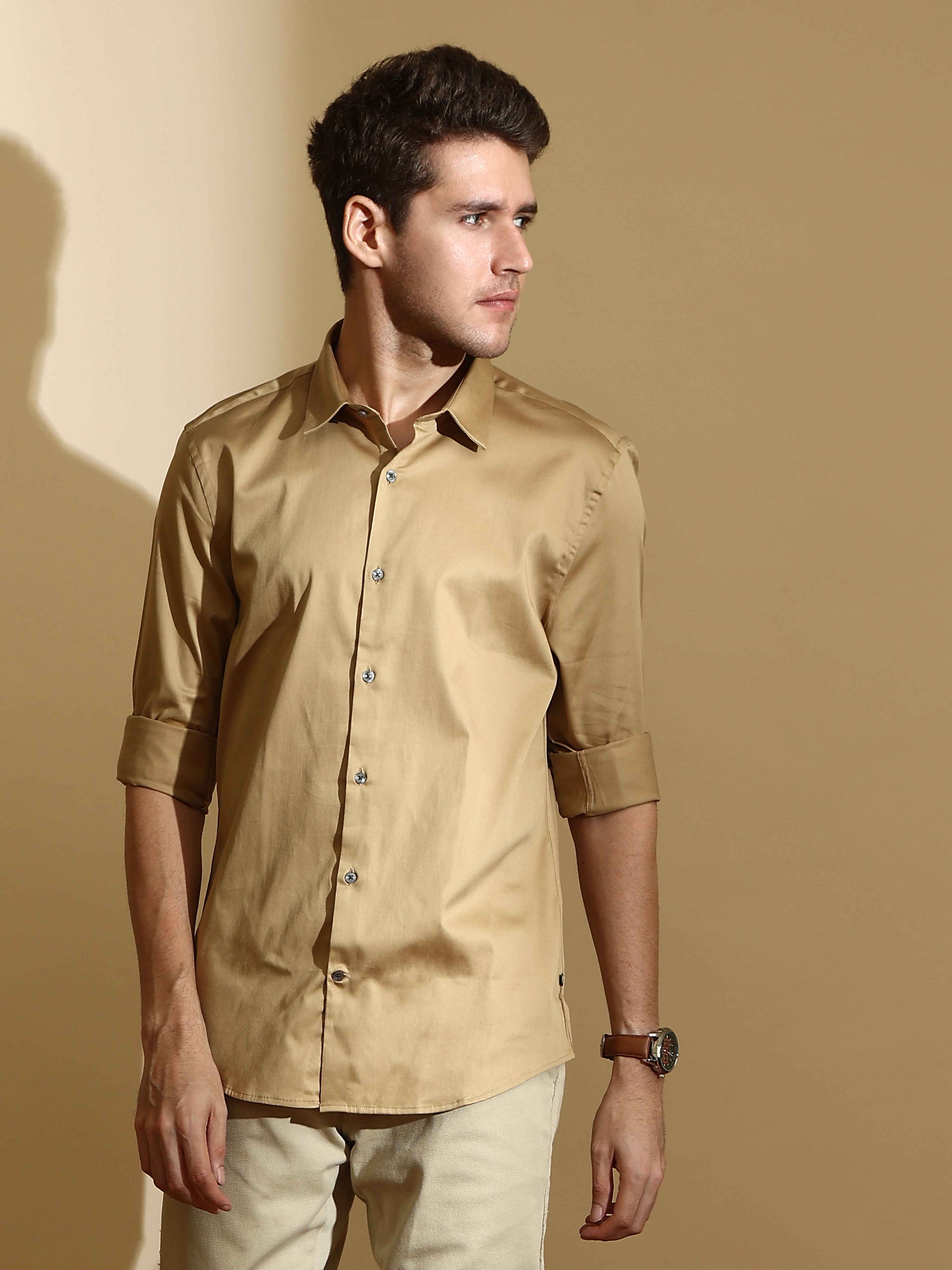 QUITE KHAKHI SEMI CASUAL SHIRT shop online at Estilocus. DETAILS & CARE This pure cotton Solid shirt is a stylish go-to for laidback days. Cut in a comfy regular fit, with a classic button-down front and chest pocket. 100% premium cotton full sleeve Solid
