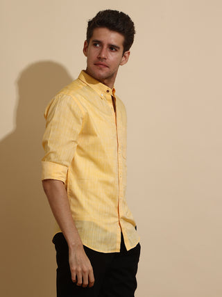 Mango Yellow Semi Casual Shirt shop online at Estilocus. • Full-sleeve solid shirt• Cut and sew placket• Regular collar• Double button square cuff.• Single pocket with logo embroidery• Curved hemline• Finest quality sewing• Machine wash care• Suitable to