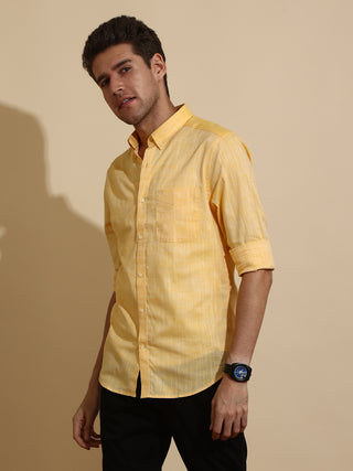 Mango Yellow Semi Casual Shirt shop online at Estilocus. • Full-sleeve solid shirt• Cut and sew placket• Regular collar• Double button square cuff.• Single pocket with logo embroidery• Curved hemline• Finest quality sewing• Machine wash care• Suitable to