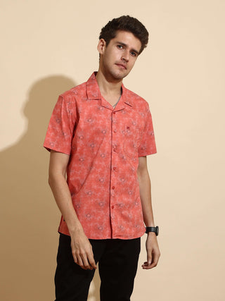 Coral Fuzz Summer Wave Half Sleeves shop online at Estilocus. • Half-sleeve printed shirt• Cut and sew placket• Cuban collar• Double button square cuff.• Single pocket with logo embroidery• Curved hemline• Finest quality sewing• Machine wash care• Suitabl