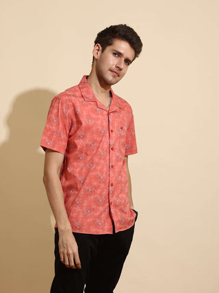 Coral Fuzz Summer Wave Half Sleeves shop online at Estilocus. • Half-sleeve printed shirt• Cut and sew placket• Cuban collar• Double button square cuff.• Single pocket with logo embroidery• Curved hemline• Finest quality sewing• Machine wash care• Suitabl