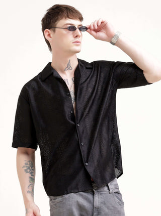 Texturiche quad black crochet oversized shirt - Men's Casual Wear shop online at Estilocus. Embrace summer with Texturiche's quad black crochet oversized shirt - perfect for a laid-back, stylish Hawaiian day. Light & airy, it's summer's must-have!