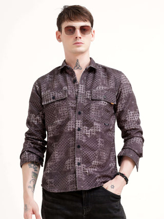 Geometric abstract brown Overshirt - Men's Casual Wear shop online at Estilocus. Elevate your style with the Geometric Brown Overshirt. Perfect for any casual occasion, its abstract design and regular fit offer modern comfort.