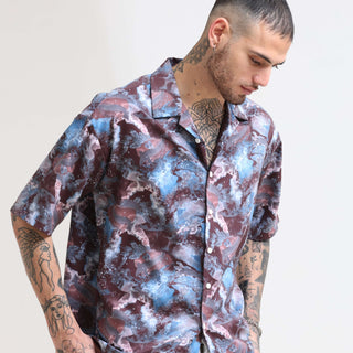 Hawaiian Island Oversized Shirt shop online at Estilocus. Our Hawaiian Island Oversized Shirt is perfect for those Hawaiian days. The relaxed fit and lightweight fabric make it comfortable to wear all day. Its classic style is perfect for those summer str