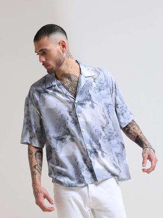 Marble Grey Oversized Shirt shop online at Estilocus. Our Marble Grey Oversized Shirt is perfect for those Hawaiian days. The relaxed fit and lightweight fabric make it comfortable to wear all day. Its classic style is perfect for those summer streetwear