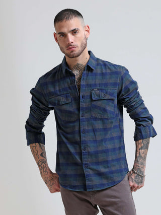 Oxford Blue Corduroy Check Shirt shop online at Estilocus. Discover refined elegance in our Oxford Blue Corduroy Comfort Fit Casual Shirt. This timeless garment highlights double pockets with button flaps, seamlessly merging luxurious corduroy with contem