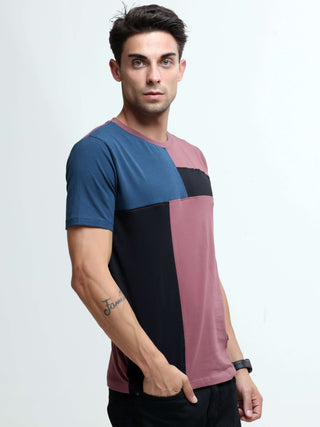 Blitz clay pink light weight tshirt shop online at Estilocus. This relax-fit Cut and Sew T-shirt is comfortable and the perfect essential all year round. Pair it with white jeans and sneakers and layer it up with a denim jacket for a casual and put-togeth