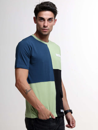 Turbo cardamom light weight tshirt shop online at Estilocus. This relax-fit Cut and Sew T-shirt is comfortable and the perfect essential all year round. Pair it with white jeans and sneakers and layer it up with a denim jacket for a casual and put-togethe