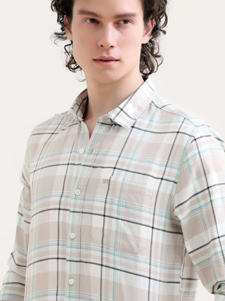 Cavour's Yarn-Dyed Check Shirt - New Men's Summer Look shop online at Estilocus. Discover elegance with our Cavour's beige check shirt. Perfect blend of classic style & modern fit for your summer wardrobe. Shop the new arrival!