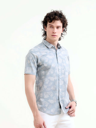 Men's Tropical Palm Printed Shirt - New Arrival shop online at Estilocus. Embrace summer with our Tropical Palm Tree Shirt. Perfect for men's casual wear, this new arrival promises style & comfort. Shop now!