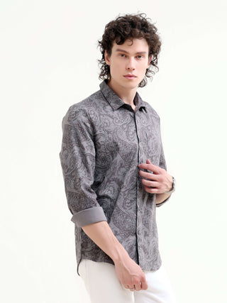 Men's Paisley Gray Floral Shirt - New Summer Arrival shop online at Estilocus. Elevate your style with our dusky gray paisley floral printed shirt. Perfect for summer, this new arrival combines comfort with a casual, artistic touch.