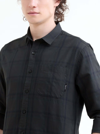 Frazey Gray Dupplin Check Shirt for Men - New Arrival shop online at Estilocus. Elevate summer style with the Frazey Gray Dupplin Check Shirt. Perfect for casual looks with modern sophistication. Shop now!