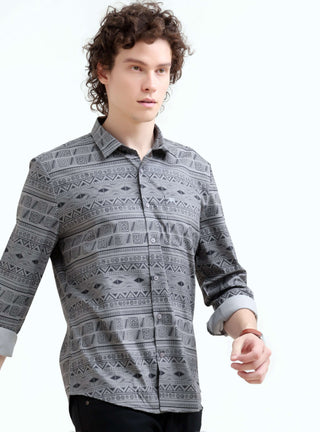 Men's Dusky Gray Trib Print Shirt - New Arrival shop online at Estilocus. Elevate your summer style with the new men's dusky gray geometric printed shirt. Perfect blend of modern design and comfort. Shop now!