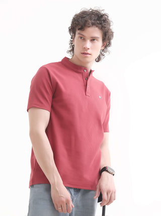 Pinnacle Red Henley T-Shirt - Men's Summer Essential shop online at Estilocus. Discover the ultimate in comfort with our Pinnacle Henley red tee. 100% cotton, perfect for summer, new arrivals - casual yet stylish. Shop now!