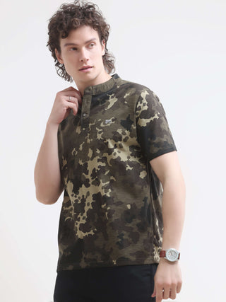 Olive Henley Camouflage T-Shirt for Men - New Arrival shop online at Estilocus. Shop the latest men's casual summer essential: Olive Henley Camo Tee. 100% cotton, lightweight, comfortable fit. Order now!