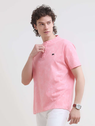 Men's Pink Henley T-Shirt - Lim's Latest Summer Casual shop online at Estilocus. Shop the new Lim solid pink Henley tee - light & stretchy 100% cotton fabric for all-day comfort. Perfect for summer casual wear.