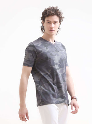 Blitz Camo T-Shirt - Lightweight & Stylish for Men shop online at Estilocus. Discover the Blitz Camo T-shirt, perfect for the casual summer look. V-Neck, half-sleeve design in a comfy cotton blend. Shop the new arrival!