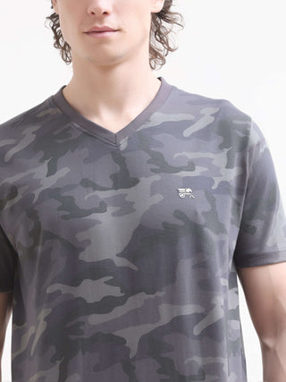 Blitz Camo T-Shirt - Lightweight & Stylish for Men shop online at Estilocus. Discover the Blitz Camo T-shirt, perfect for the casual summer look. V-Neck, half-sleeve design in a comfy cotton blend. Shop the new arrival!