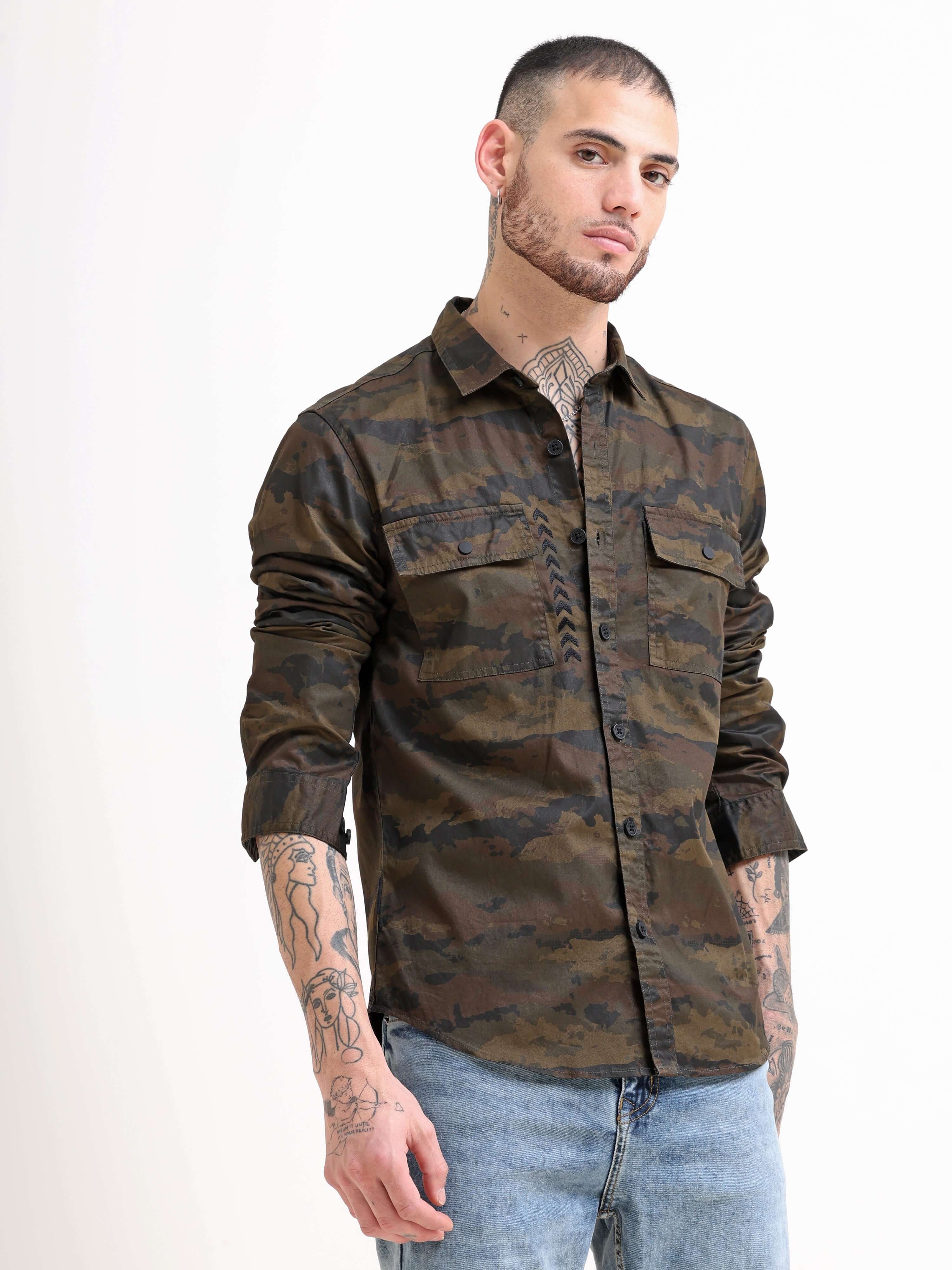 Army Green Camo Cargo Shirt shop online at Estilocus. Create an impeccably stylish look with this dark olive shirt from Estilocus. Crafted from cotton, this comfortable-fit shirt delivers outstanding comfort. This printed shirt is also designed with full