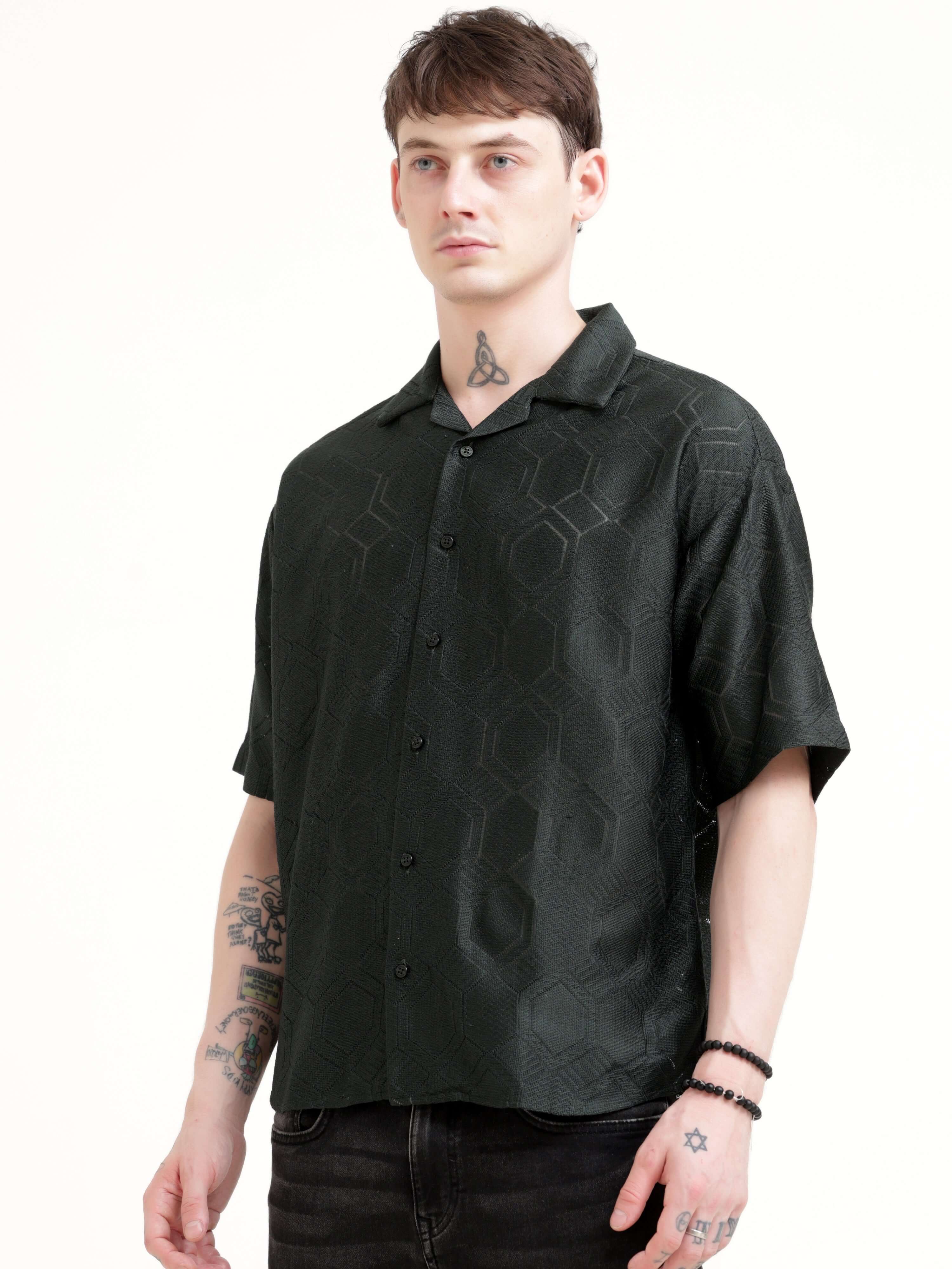 Texturiche quad green crochet oversized shirt - Men's Casual Wear shop online at Estilocus. Rock summer with our Texturiche quad green crochet shirt! Perfect for a relaxed, stylish look. Comfy, oversized fit for all-day wear.