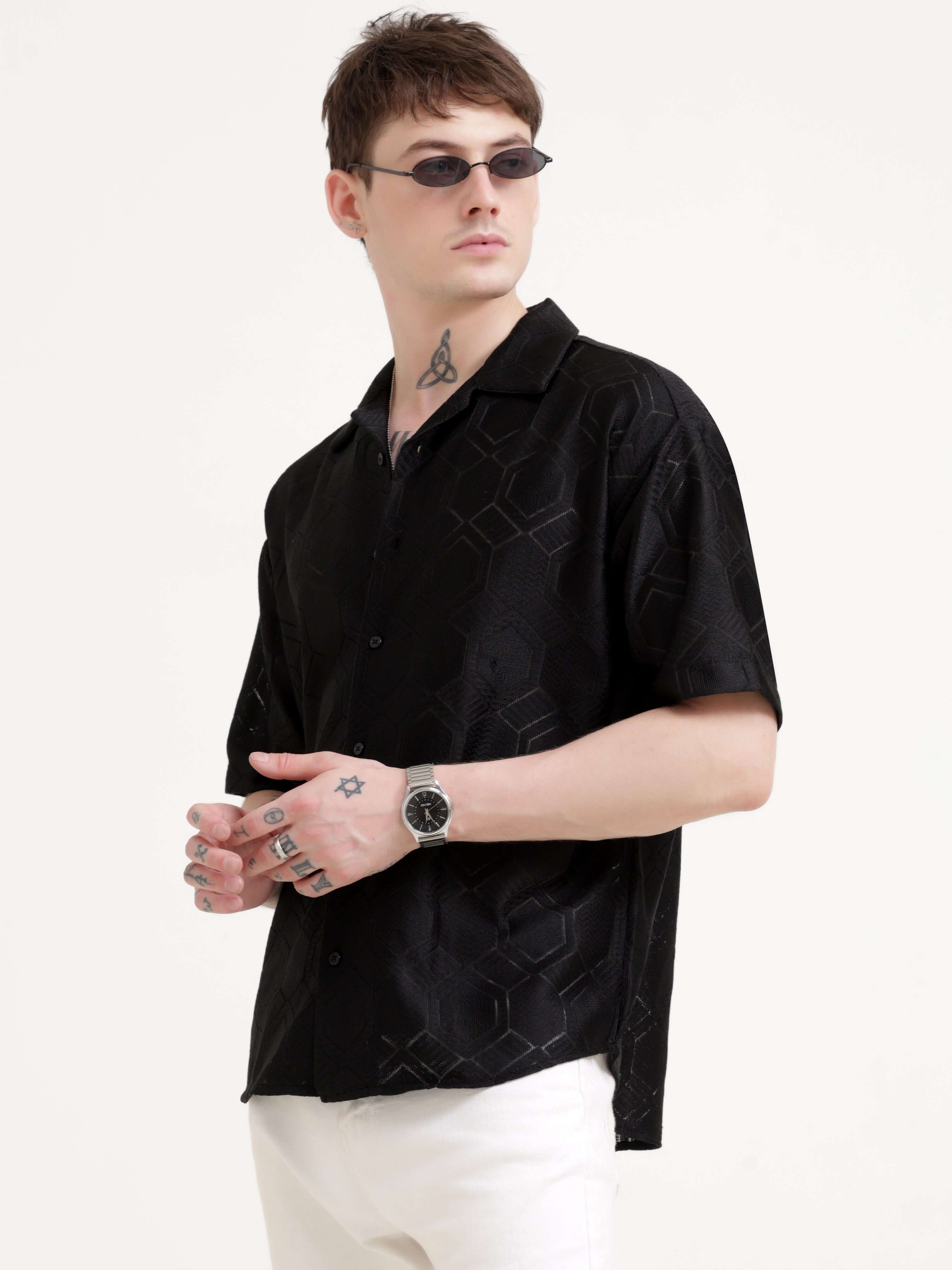 Texturiche black crochet oversized shirt - Men's Casual Wear shop online at Estilocus. Rock your summer vibes with our Texturiche black crochet oversized shirt. Perfect fit, airy fabric & stylish. Grab yours & stay cool!