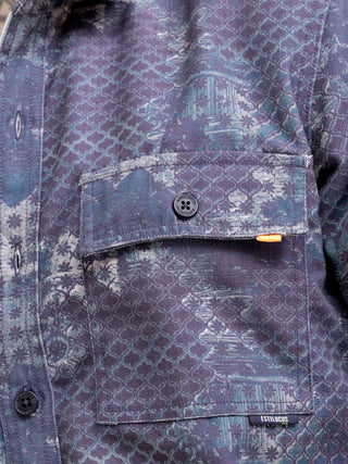 Geometric abstract indigo Overshirt - Men's Casual Wear shop online at Estilocus. Elevate your style with our Indigo Geometric Overshirt. Perfect for any casual occasion, featuring a regular fit and unique abstract design.