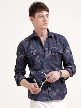 Geometric abstract indigo Overshirt - Men's Casual Wear shop online at Estilocus. Elevate your style with our Indigo Geometric Overshirt. Perfect for any casual occasion, featuring a regular fit and unique abstract design.