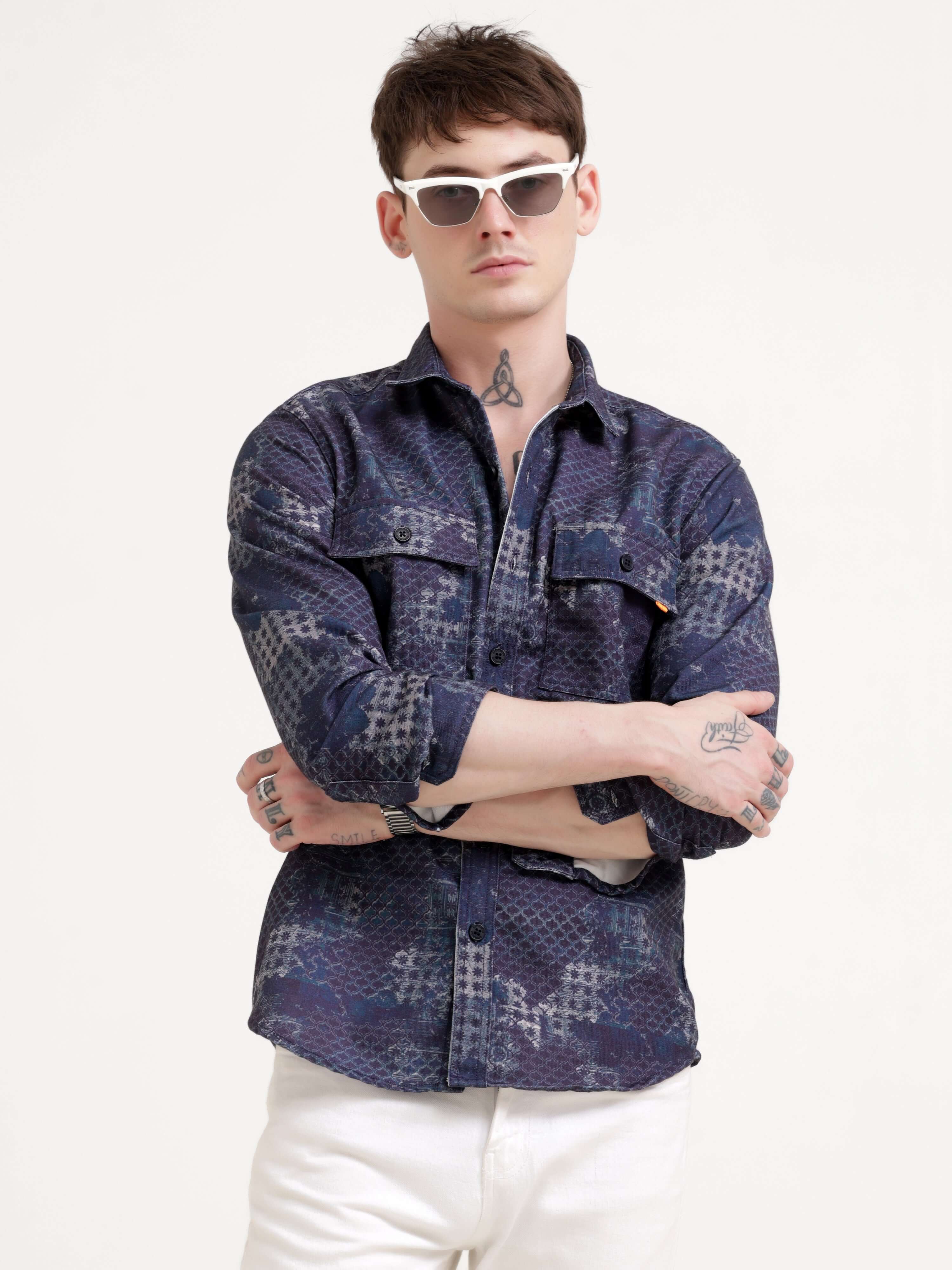 Geometric abstract indigo Overshirt - Men's Casual Wear shop online at Estilocus. Elevate your style with our Indigo Geometric Overshirt. Perfect for any casual occasion, featuring a regular fit and unique abstract design.