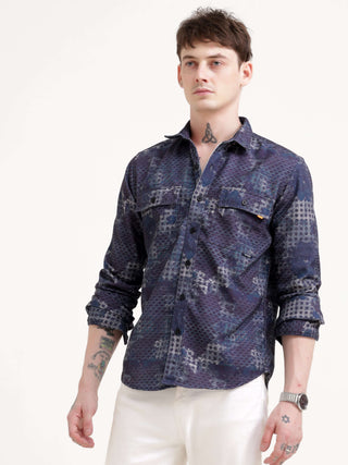 Geometric abstract indigo Overshirt - Men's Casual Wear shop online at Estilocus. Elevate your style with our Indigo Geometric Overshirt. Perfect for any casual occasion, featuring a regular fit and unique abstract design.