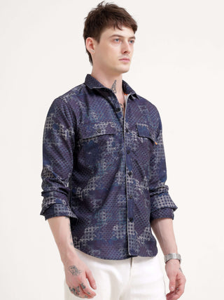 Geometric abstract indigo Overshirt - Men's Casual Wear shop online at Estilocus. Elevate your style with our Indigo Geometric Overshirt. Perfect for any casual occasion, featuring a regular fit and unique abstract design.