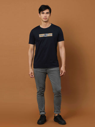 Black Classic Hd Printed T Shirt shop online at Estilocus. 100% Cotton Designed and printed on knitted fabric. The fabric is stretchy and lightweight, with a soft skin feel and no wrinkles. Crew neck collar which is smooth on the neck and keeps you comfor