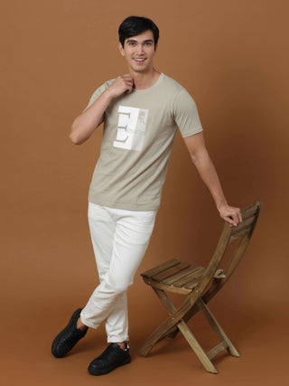 Vintage Edition Printed Beige T Shirt shop online at Estilocus. 100% Cotton Designed and printed on knitted fabric. The fabric is stretchy and lightweight, with a soft skin feel and no wrinkles. Crew neck collar which is smooth on the neck and keeps you c