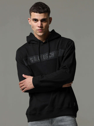 Black Charg Hoodie shop online at Estilocus. • Crew neck with an attached hood • Adjustable hood with drawcord •A regular fit with long sleeves •Zipper and pocketless • Dress it up with a pair of Denim or Joggers Fit : Comfort fit Size : The model is wear