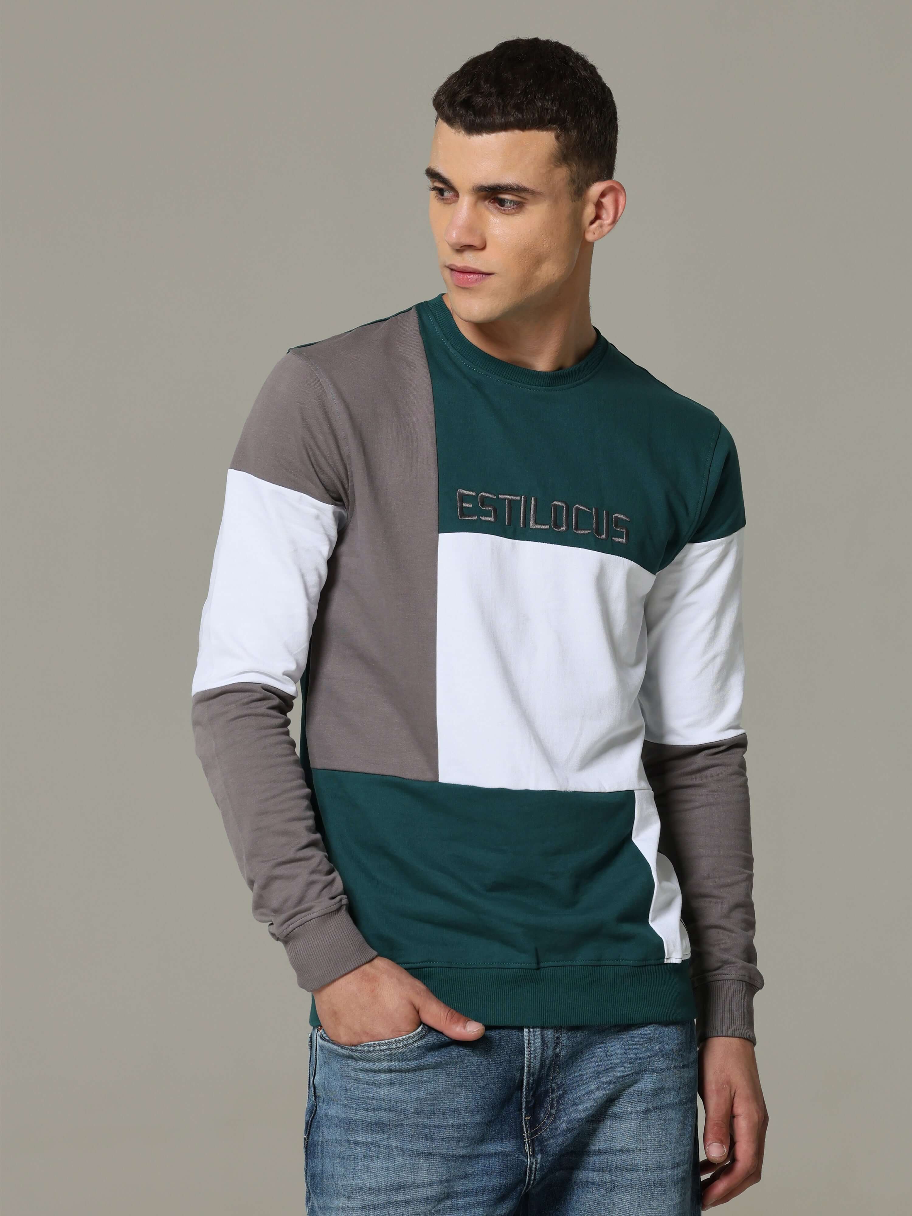 Patterned Crew Neck Teal Sweat Shirt shop online at Estilocus. • Crew neck • Long sleeve • Ribbing around neckline, Cuff & hem • High quality print and fine embroidery Fit : Comfort fit Size : The model is wearing M size Model height : 6 Feet Wash care :