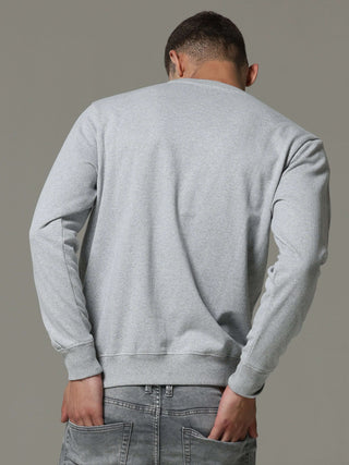 Grey Solid Sweat Shirt shop online at Estilocus. • Crew neck• Long sleeve• Ribbing around neckline, Cuff & hem• High quality print Fit : Comfort fit Size : The model is wearing M size Model height : 6 Feet Wash care : Cold machine wash