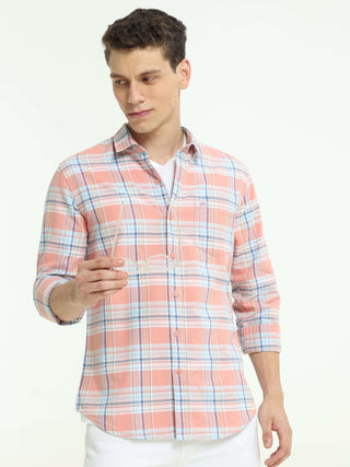 Pink off-blue casual check shirt shop online at Estilocus. • Full-sleeve check shirt• Cut and sew placket• Regular collar• Double button square cuff.• Single pocket with logo embroidery• Curved hemline• All double-needle construction, finest quality sewin