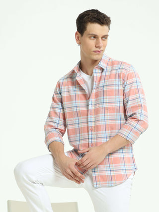 Pink off-blue casual check shirt shop online at Estilocus. • Full-sleeve check shirt• Cut and sew placket• Regular collar• Double button square cuff.• Single pocket with logo embroidery• Curved hemline• All double-needle construction, finest quality sewin