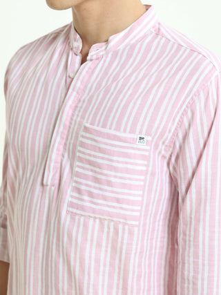 Throne pastel pink casual kurta shop online at Estilocus. • Five-sleeve stripe kurta• Mandarin collar• Double button square cuff.• Single pocket with logo embroidery• Curved hemline• All double-needle construction, finest quality sewing• Machine wash care