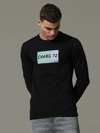 Charg Black Sweat Shirt shop online at Estilocus. • Crew neck• Long sleeve• Ribbing around neckline, Cuff & hem• High quality print and fine embroidery Fit : Comfort fit Size : The model is wearing M size Model height : 6 Feet Wash care : Cold machine was