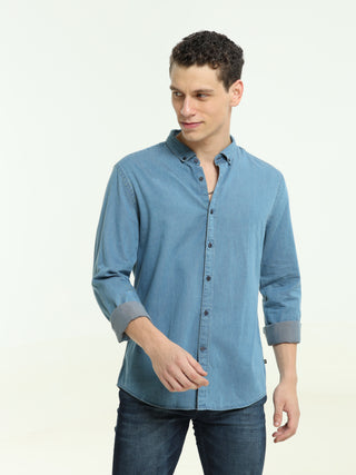 Denim Sea Blue Casual Shirt shop online at Estilocus. DETAILS & CARE This pure cotton Solid Denim shirt is a stylish go-to for laidback days. Cut in a comfy regular fit, with a classic button-down front and chest pocket. 100% premium cotton full sleeve De