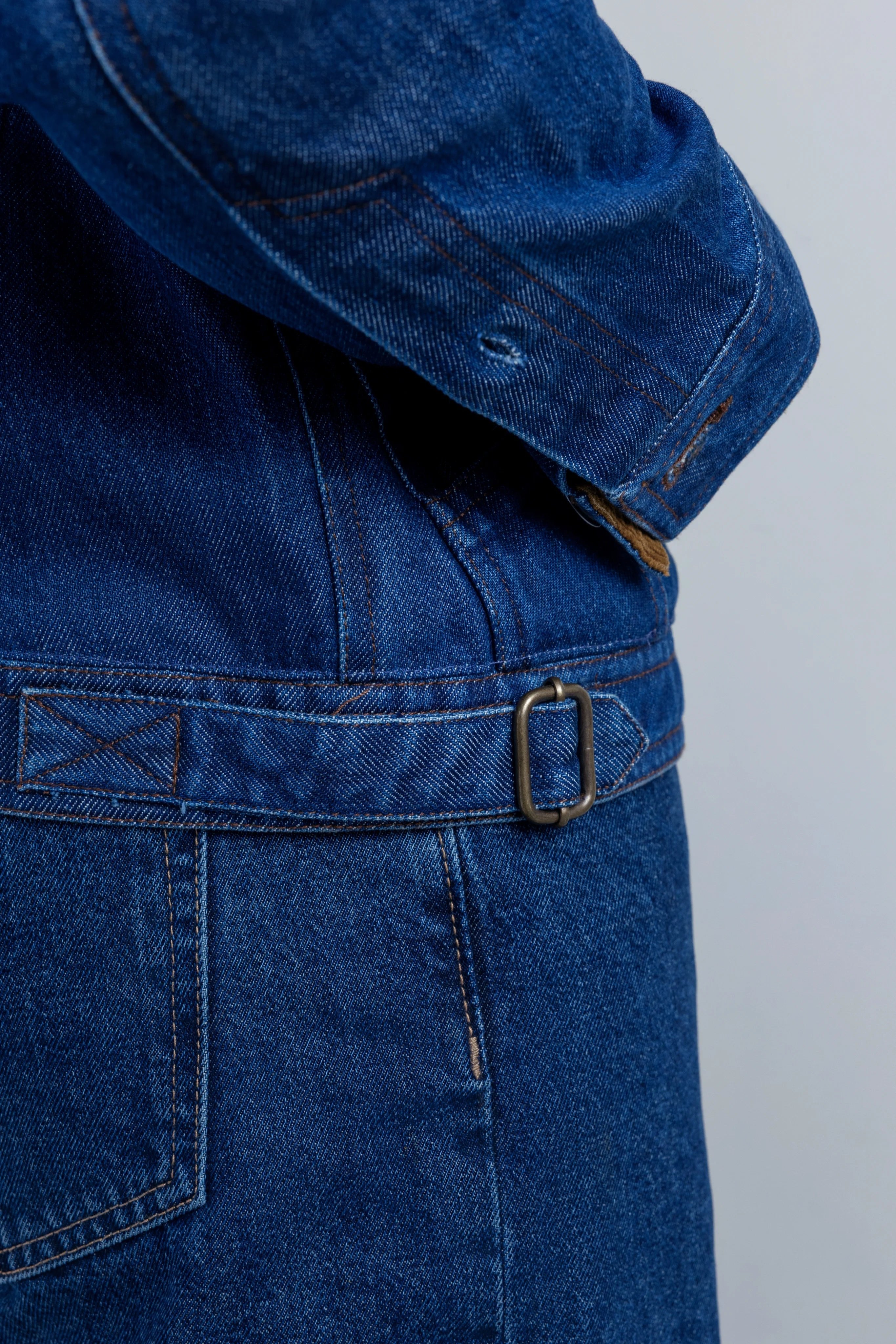 Blueward Belaine Denim - model_poseposition_of_shirtporduct_type