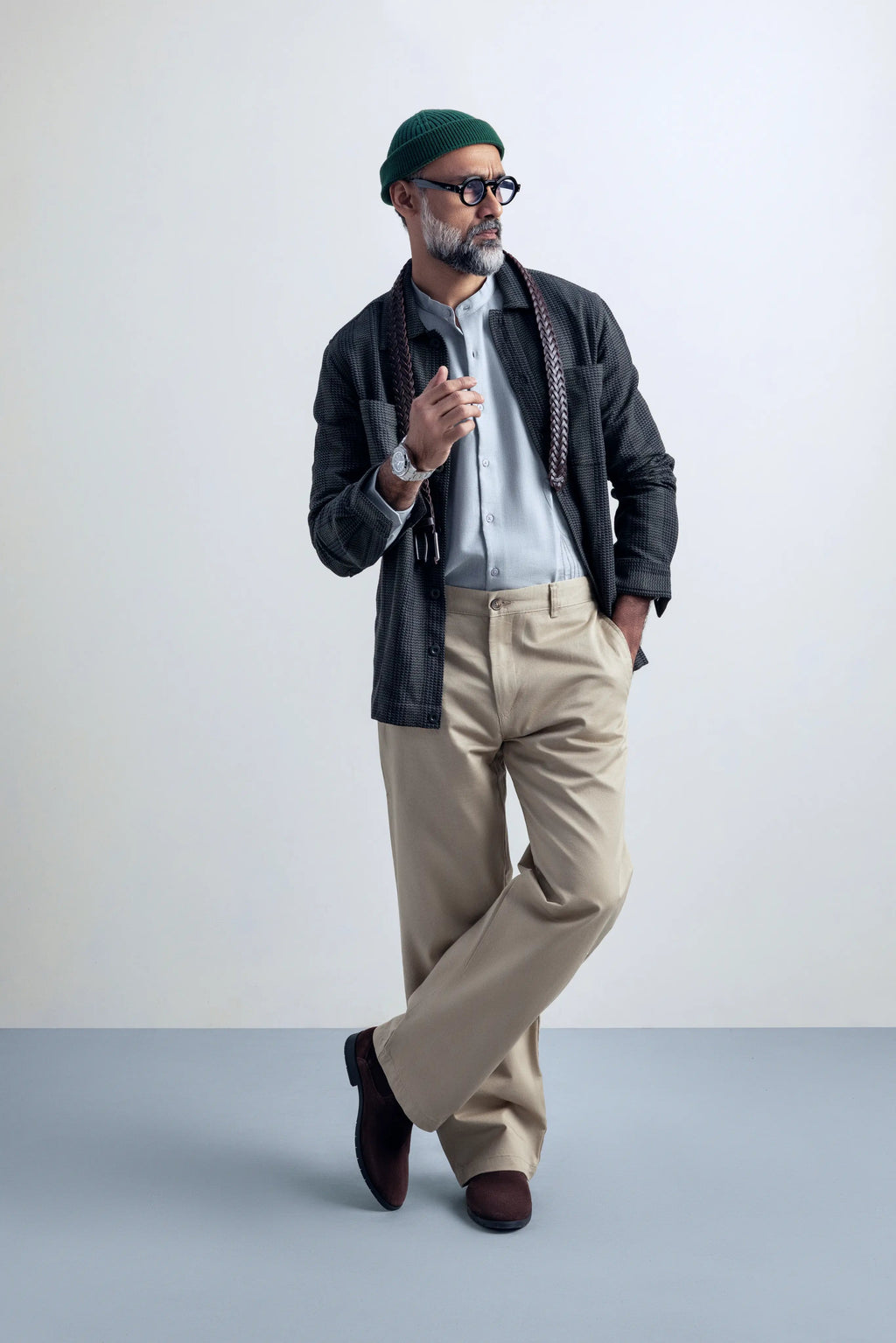 Deepline Espresso Brown - model_poseposition_of_shirtporduct_type