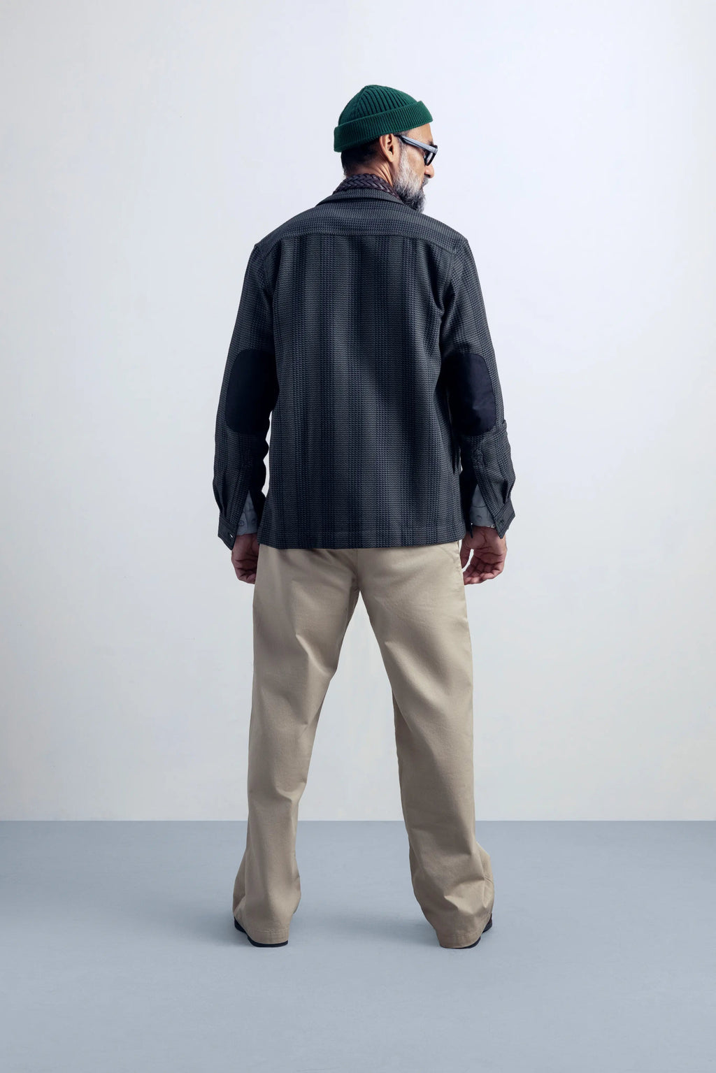 Deepline Espresso Brown - model_poseposition_of_shirtporduct_type