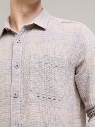 LT coffee off-cream casual check shirt shop online at Estilocus. 100% Cotton • Full-sleeve check shirt• Cut and sew placket• Regular collar• Double button edge cuff• Single pocket • Curved bottom hemline .• All double needle construction, finest quality s