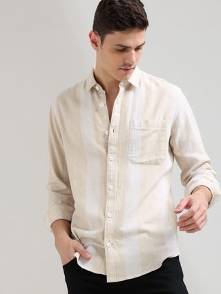 Pure cotton cream&white Casual shirt shop online at Estilocus. 100% Pure Cotton 90% LESS WATER USAGE LOWER CARBON EMISSION NO HARMFUL DYES ON YOUR SKIN NO SYNTHETIC PESTICIDES IN OUR SOIL • Full-sleeve check shirt• Cut and sew placket• Regular collar• Dou